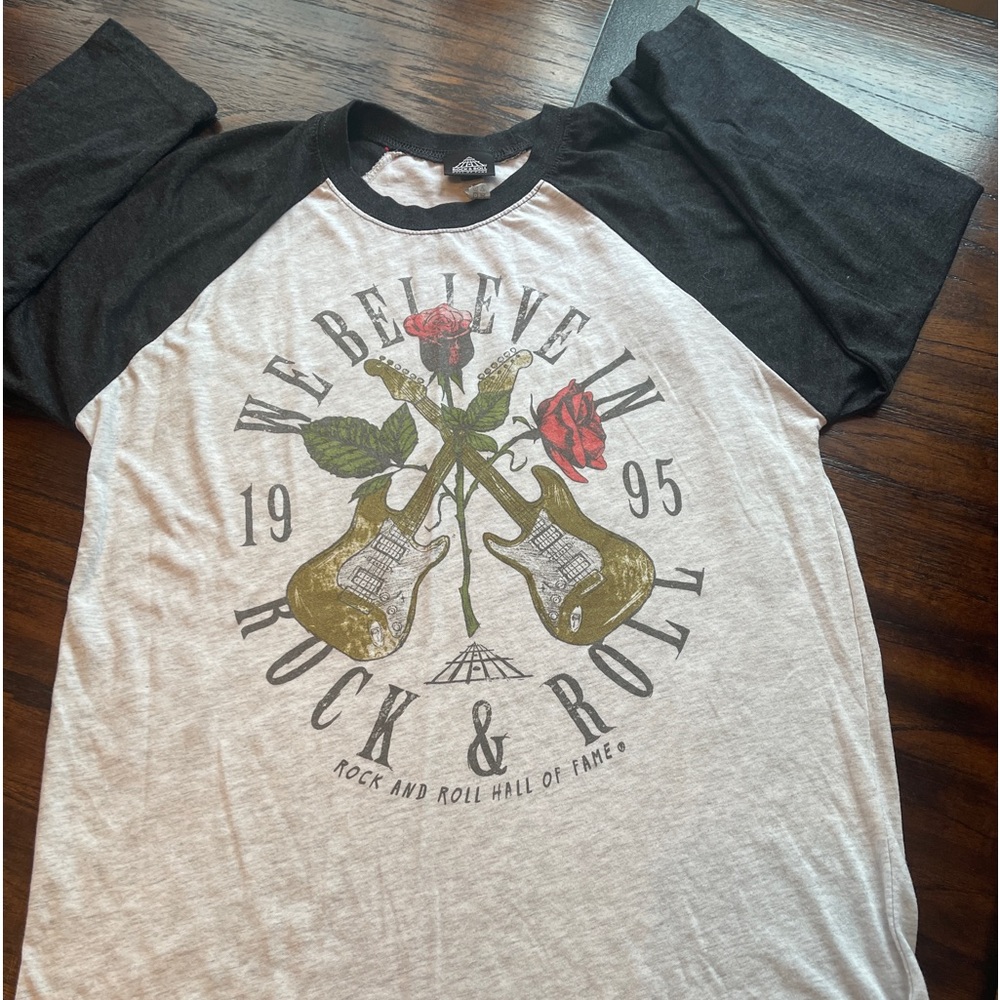 ROCK & ROLL TEE